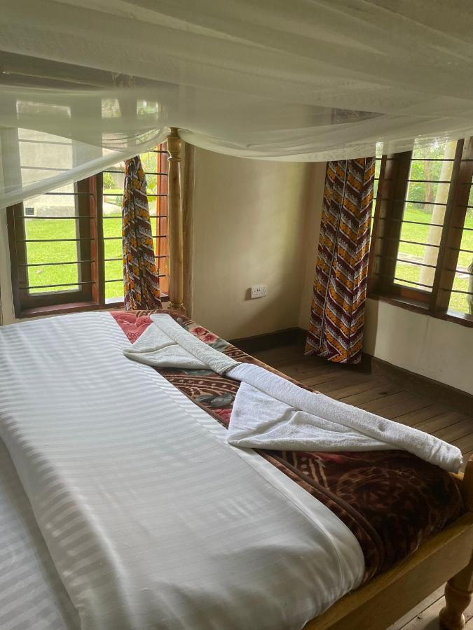 Lake Nkuruba Nature Reserve Hotell Durama Eksteriør bilde