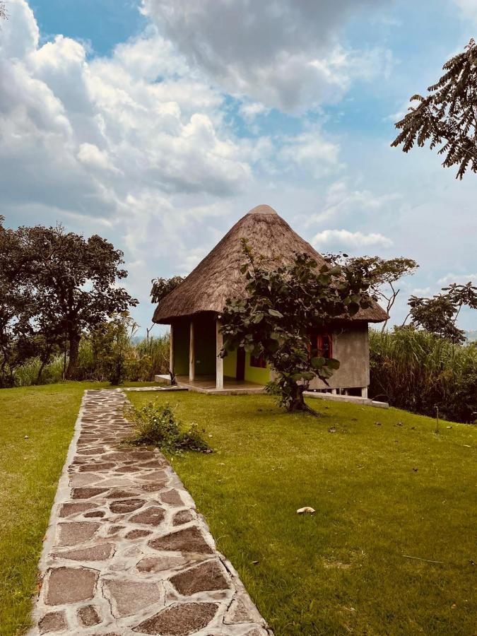 Lake Nkuruba Nature Reserve Hotell Durama Eksteriør bilde