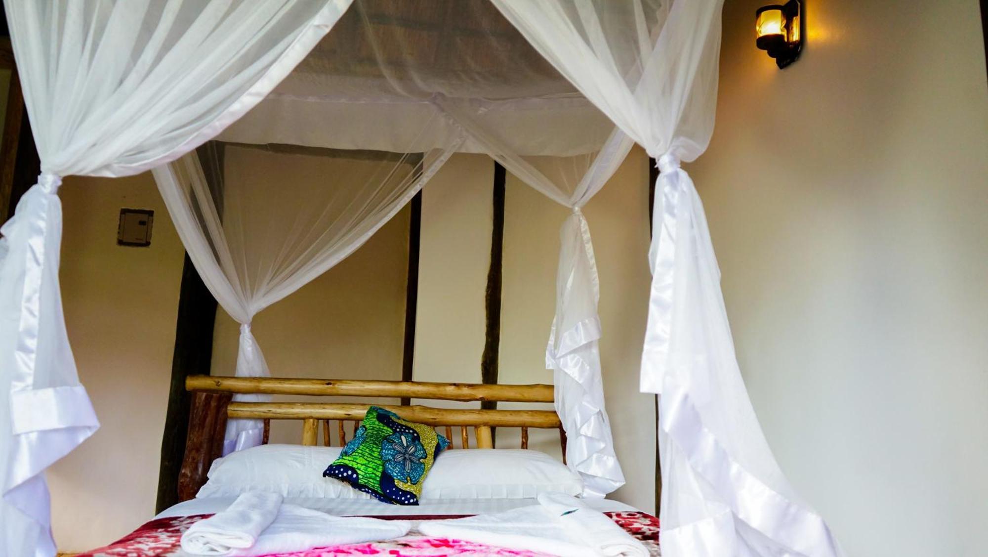 Lake Nkuruba Nature Reserve Hotell Durama Eksteriør bilde